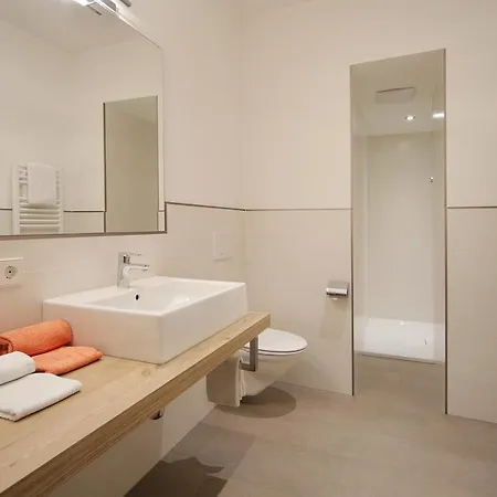 Garni Unterhaslerhof Bed and Breakfast Μεράνο